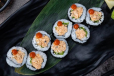 Roasted Salmon Maki Spicy (8 Pieces)