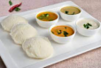 IDLI 3 WITH SAMBAR AND CHUTNEY