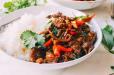 Stir fried beef with sweet basil and Rice