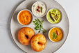 Vada (2pc) and Chutney