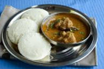 Idly [3 Pcs] With Chicken Curry