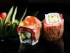Seared Tuna Uramaki (4 Pcs)
