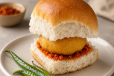 Vada pav