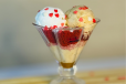 LOVE TRIANGILE SUNDAE 