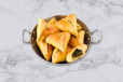 Spinach Sambousek 6 Pieces