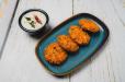 Parrippu Vada (4 pieces), Coconut Chutney.