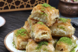 Nahsh Plate With Cream And Pistachios (6) Pieces