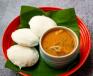 Idli (3Pcs) With Chicken Curry