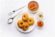 2pcs Vada + Chutney