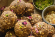 Gond Laddu