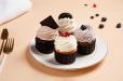 4 Assorted Cup cakes
