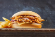 Pulled Chicken Burger + 1 regular side