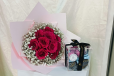 fushia rose bouquet with chocolate in acrylic