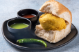 Bambayiya Vada Pav