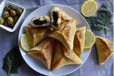 Spinach Fatayer Mini - 6 Pieces