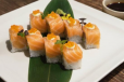 SALMON SUSHI ROLL
