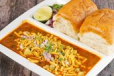 Kolhapuri Misal Pav (Spicy)