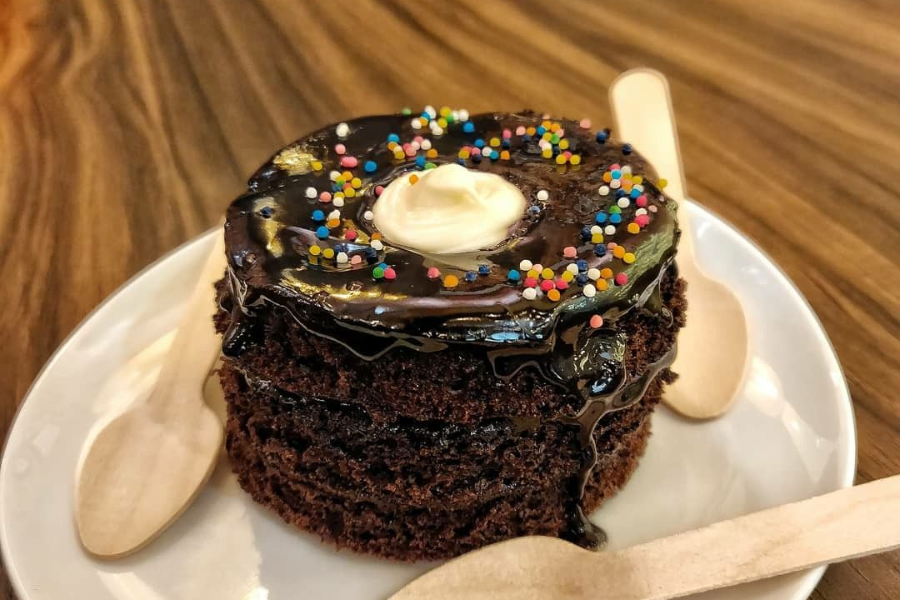 Cake Lake Bakery Al Karama Menu, Dubai EatEasy.ae