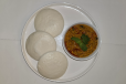 Idli With Vada Curry