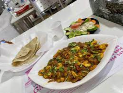 
                                Hyde Park Restaurant and Cafeteria