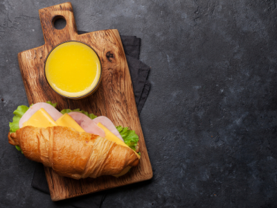 
                                Juice N Bites Restaurant