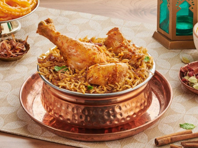 
                                Red Table Restaurant