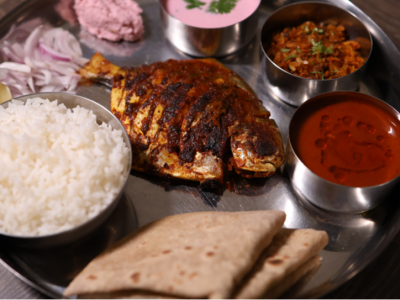 
                                Gomantak Restaurant
