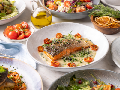 
                                Ellis Restaurant & Cafe