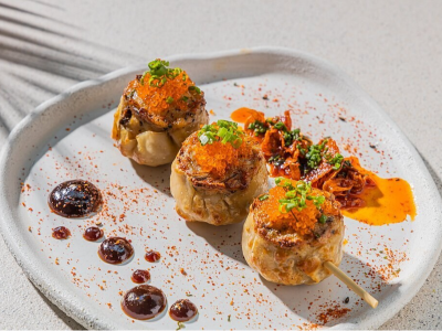 
                                Gate of Karama Express