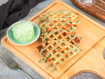 
                                Qrew Billiard Hall & Arcade