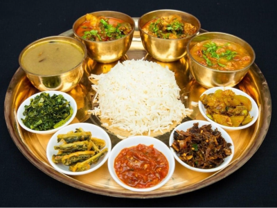 
                                Momo Licious Restaurant & Cafe