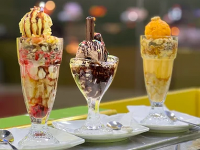 
                                Banana Fusion Cafeteria