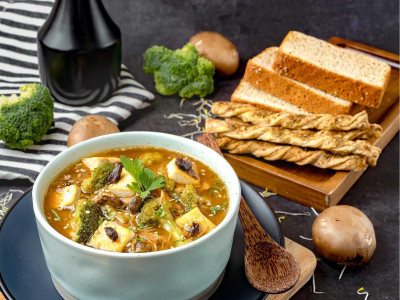 
                                Veganic Snacks Cafeteria 