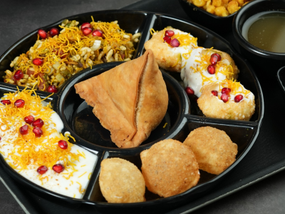 
                                Dilli's Chandni Chowk