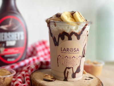 
                                Larosa Cafe & Restaurant